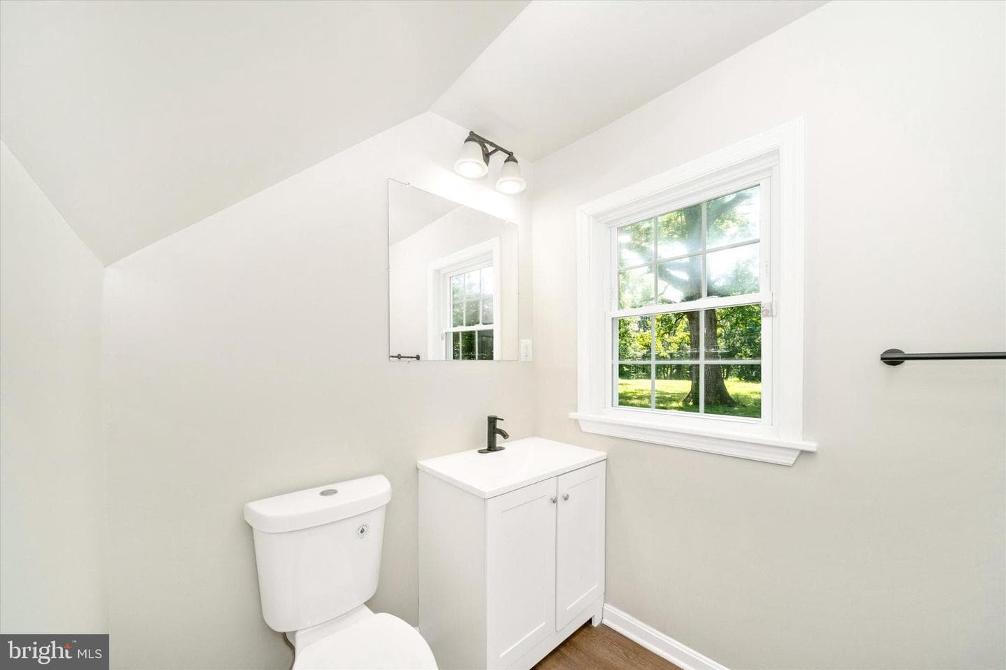 21 Mattingly Avenue photo 8