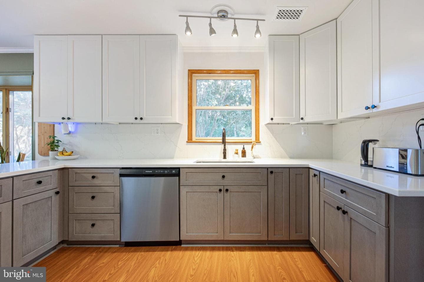 5915 River Road photo 15