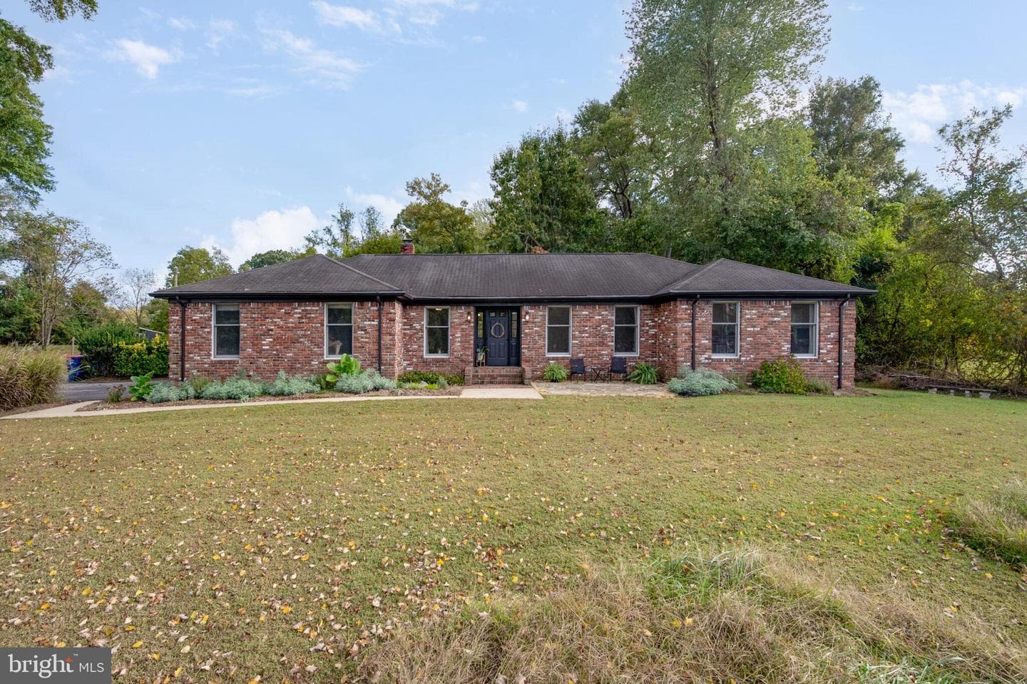 5915 River Road photo 3