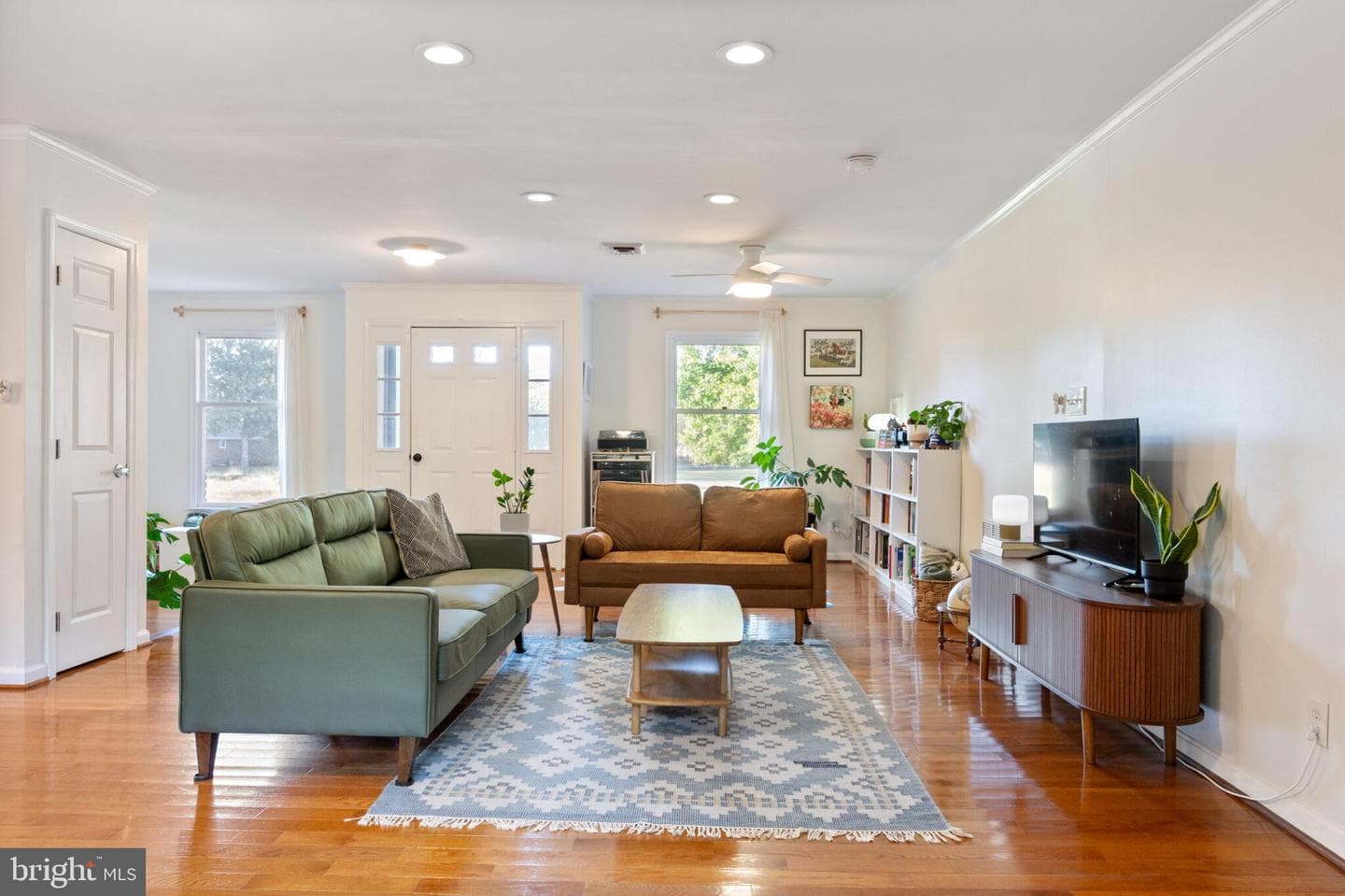 5915 River Road photo 9