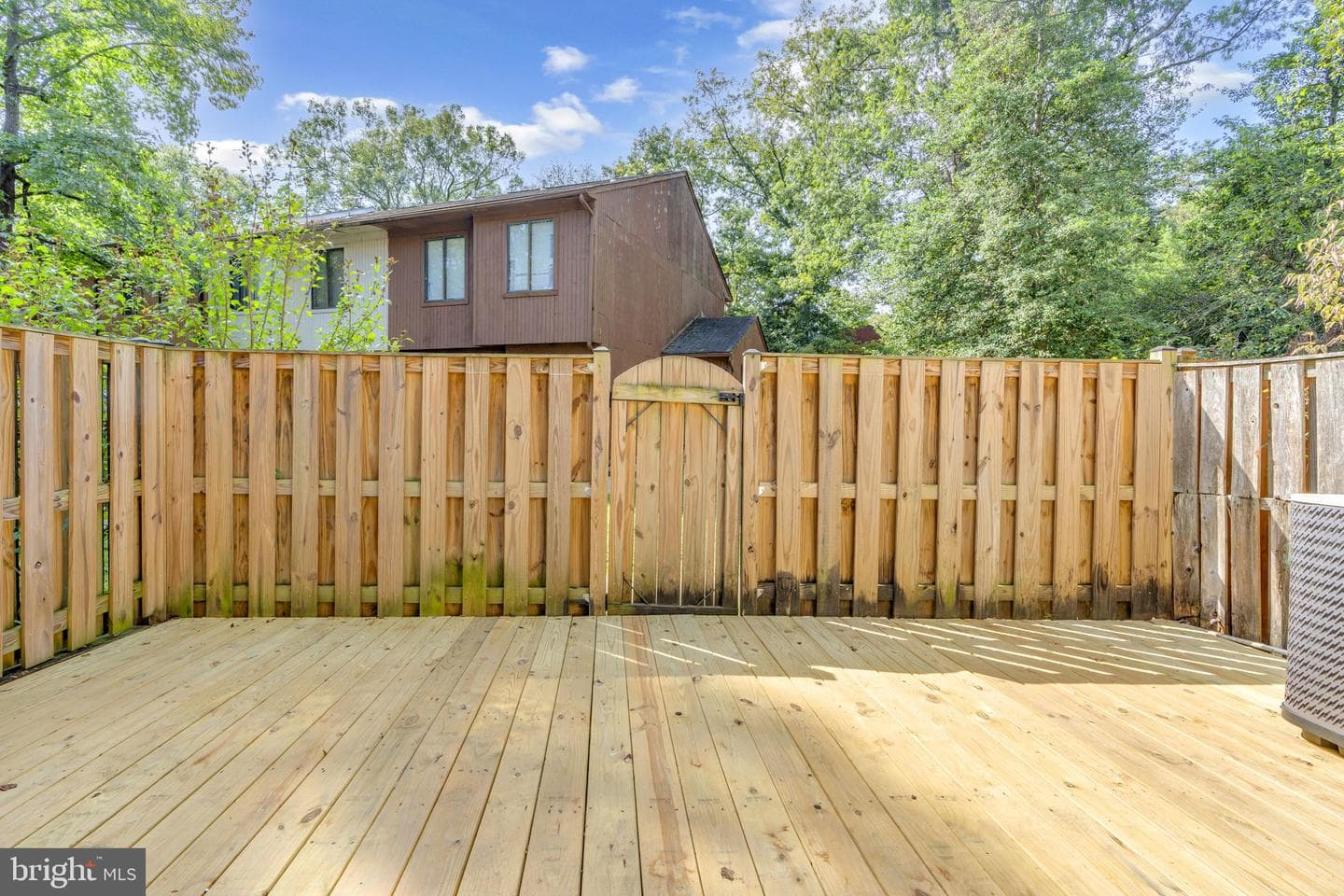 13 King James Place photo 23