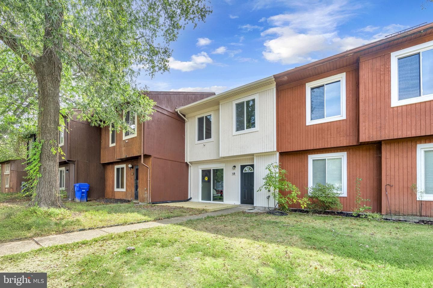 13 King James Place photo 29