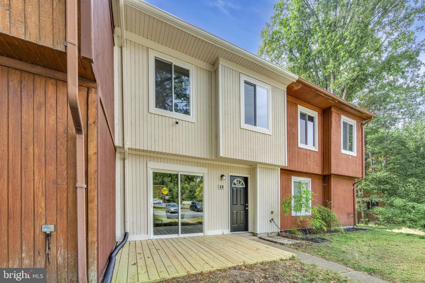 13 King James Place photo 30