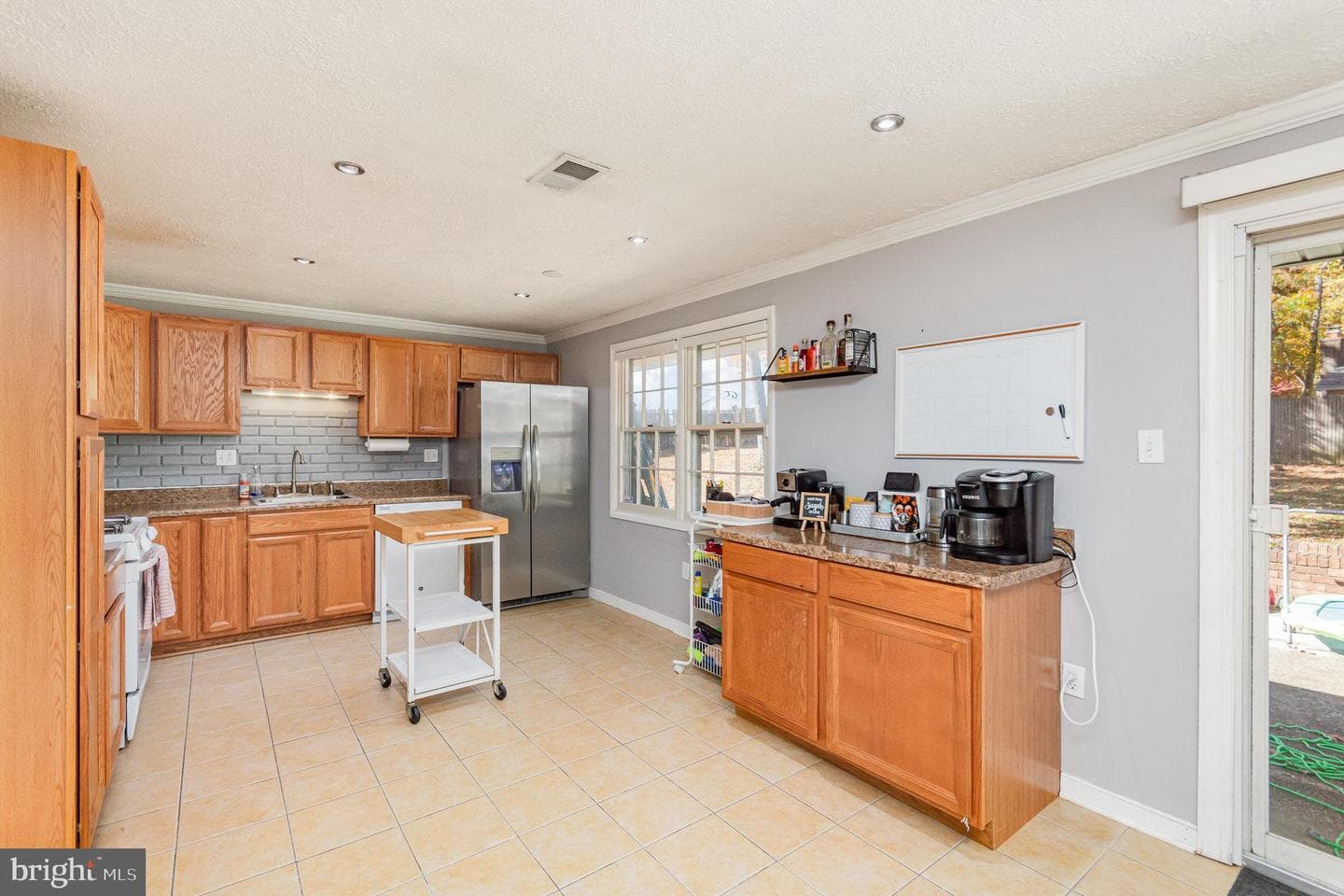 4208 Sandwich Circle photo 15