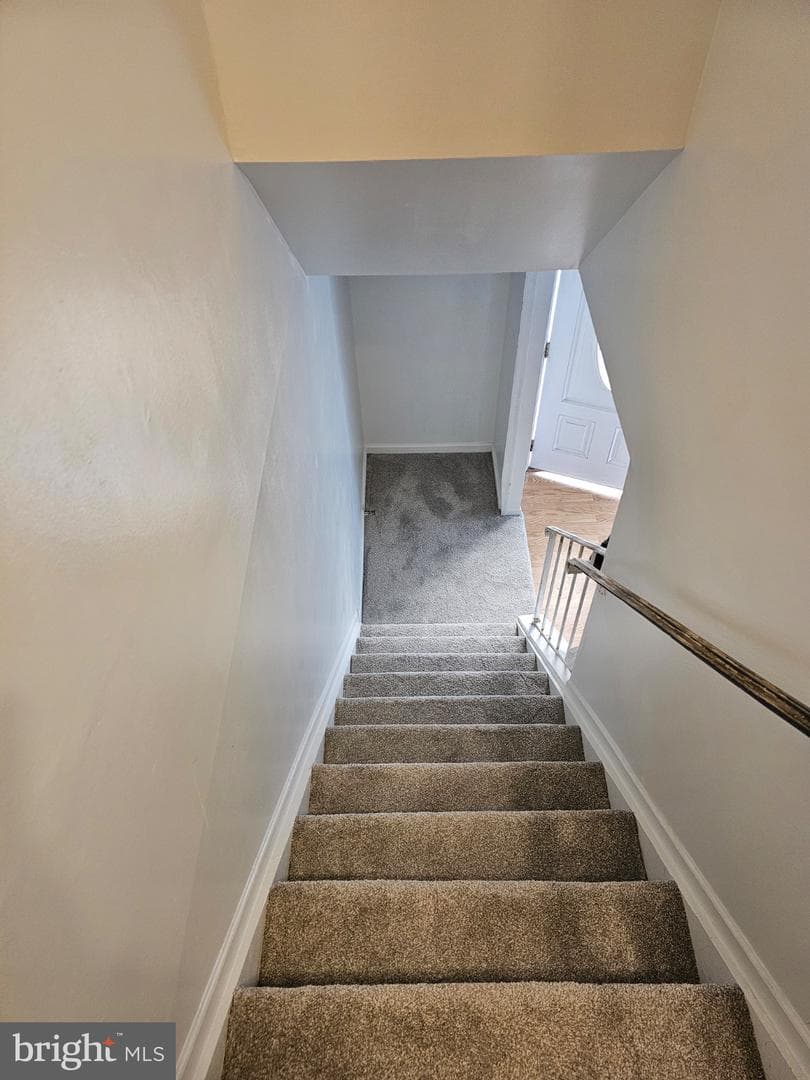 3705 Kempsford Field Place photo 9