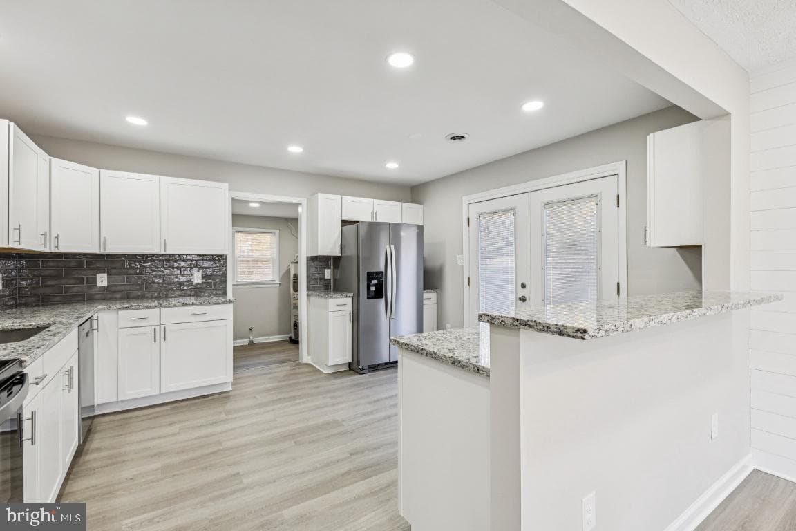 12816 Thompson Drive photo 11
