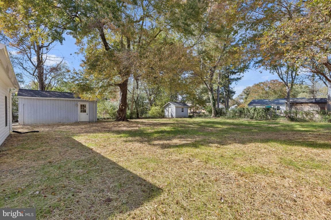 12816 Thompson Drive photo 24