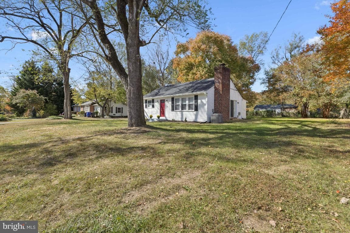 12816 Thompson Drive photo 4