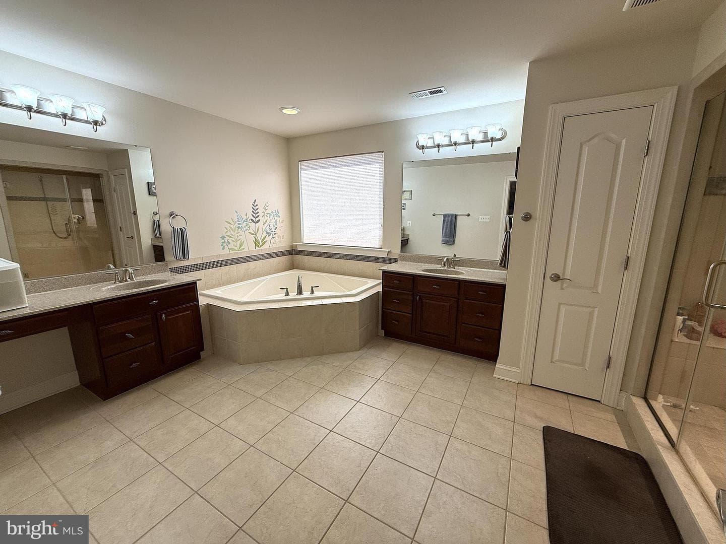 9380 Principal Lane photo 5