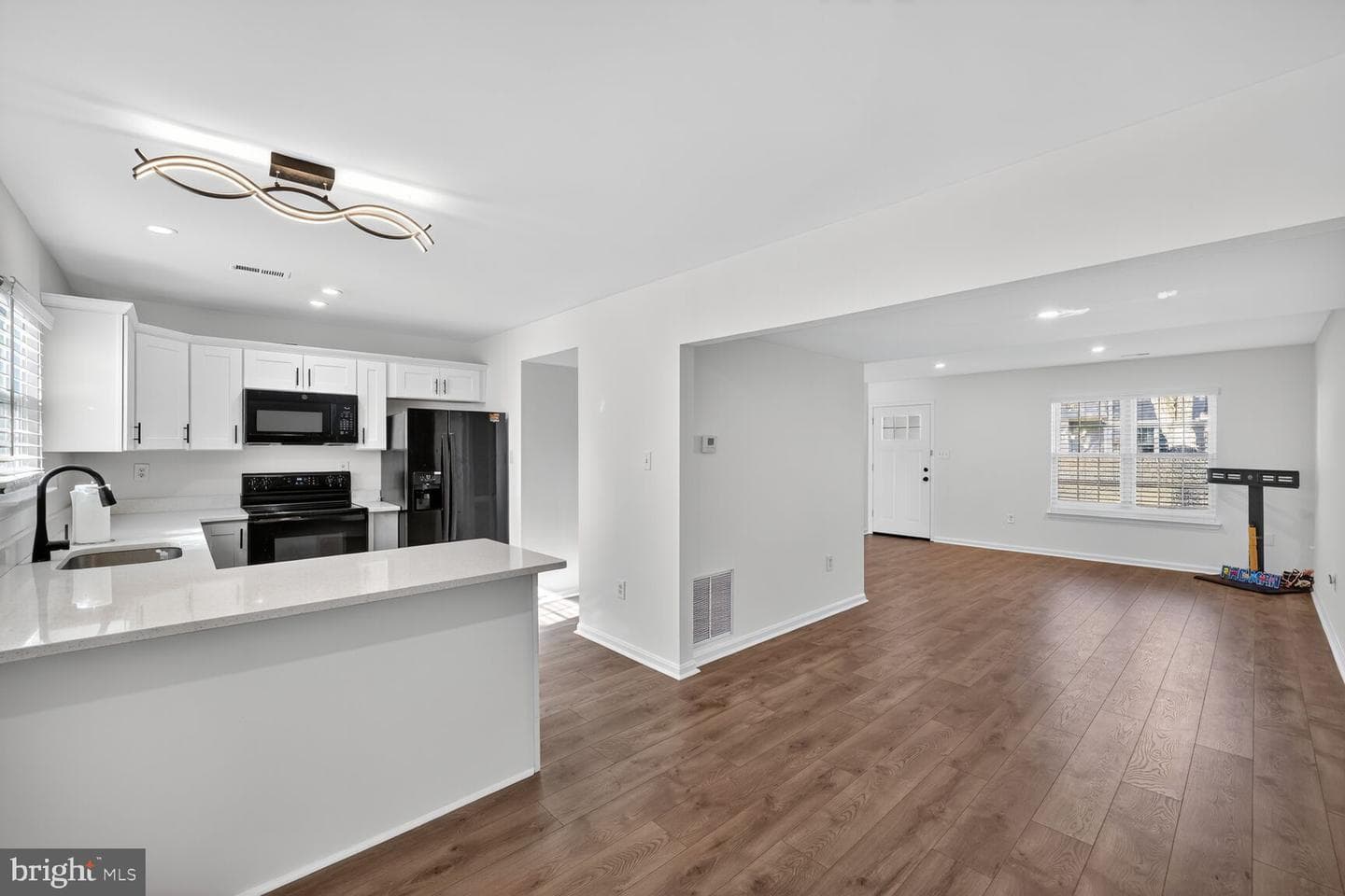 4071 Bluebird Drive photo 2