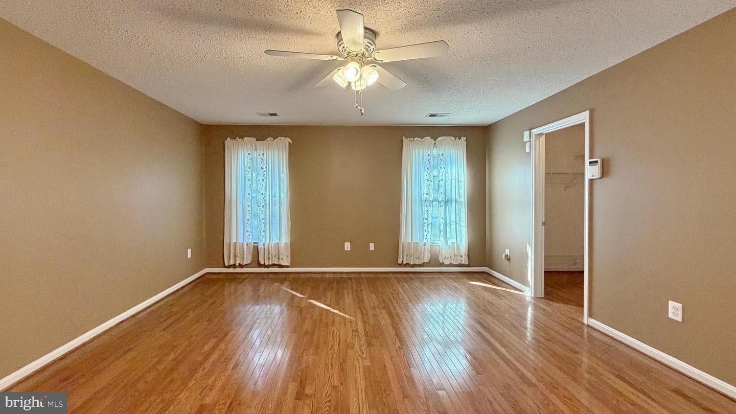 98 Oriole Lane photo 22