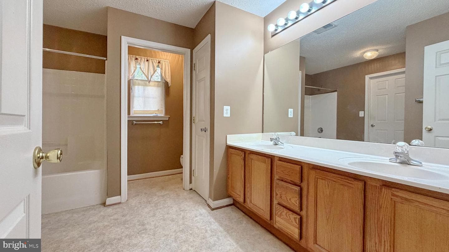 98 Oriole Lane photo 23