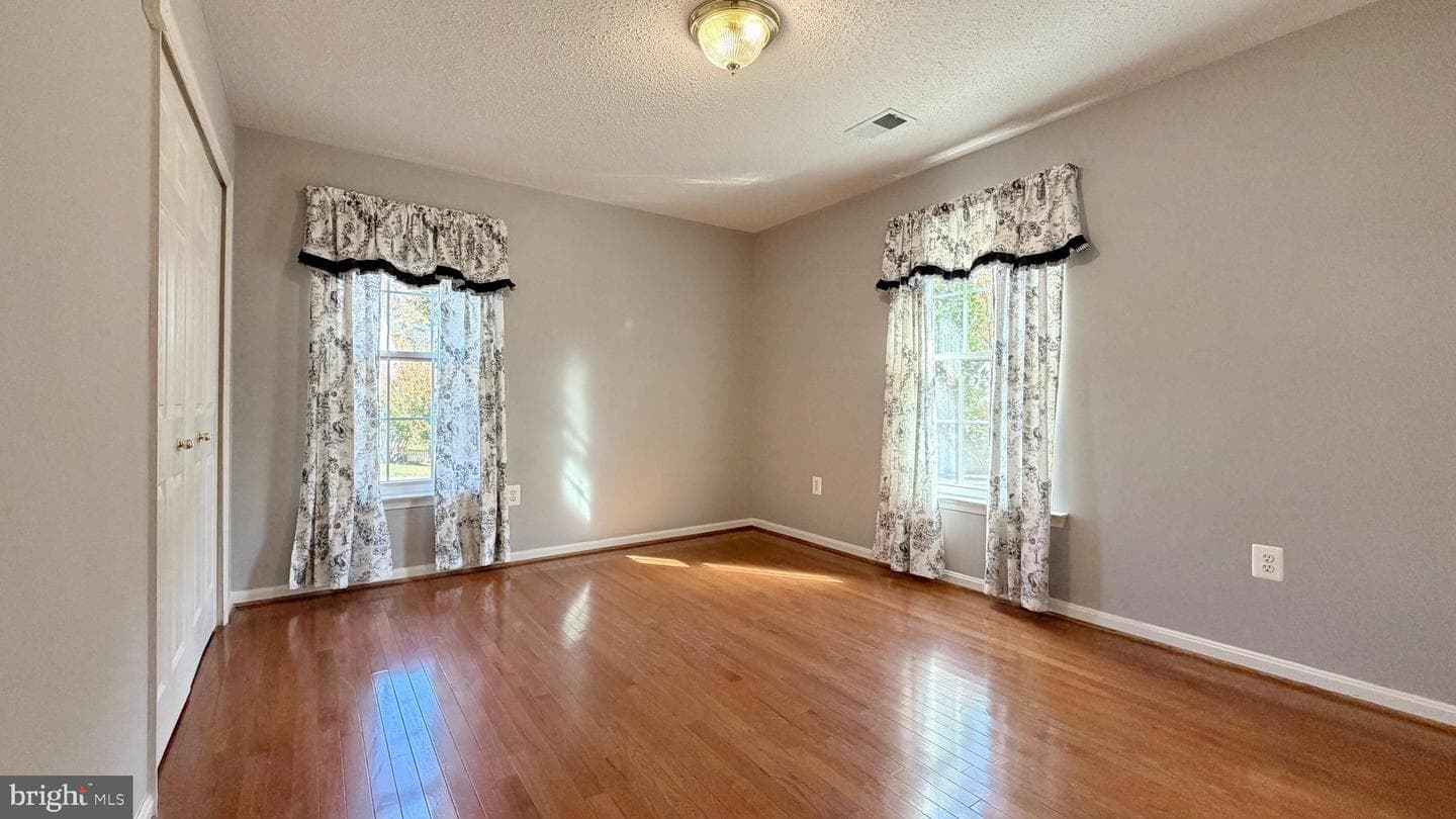 98 Oriole Lane photo 28