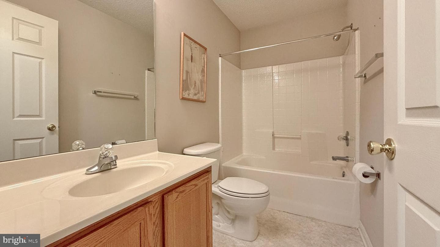 98 Oriole Lane photo 29