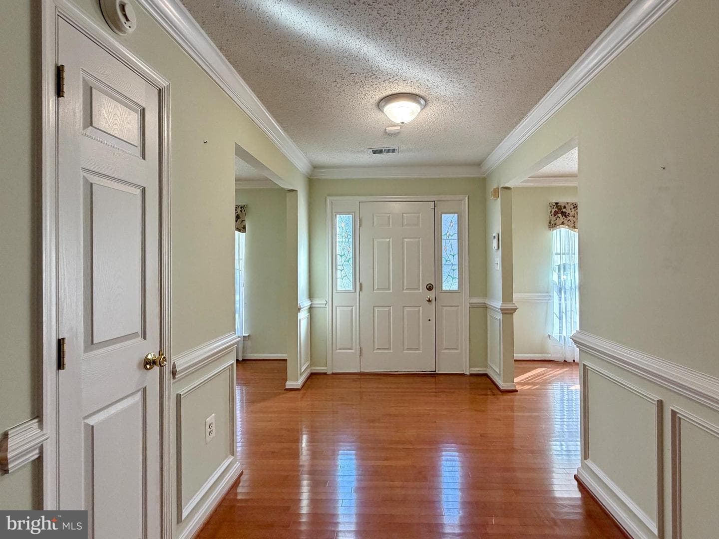 98 Oriole Lane photo 4