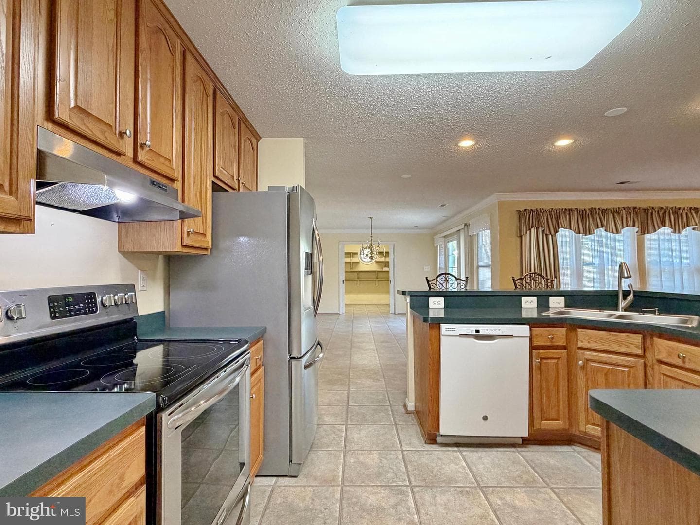 98 Oriole Lane photo 8