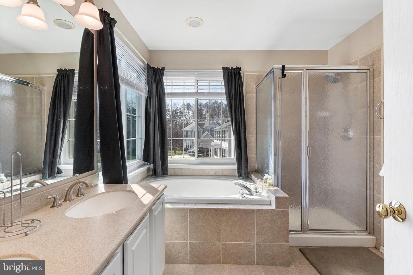 4609 Queens Grove Street photo 34
