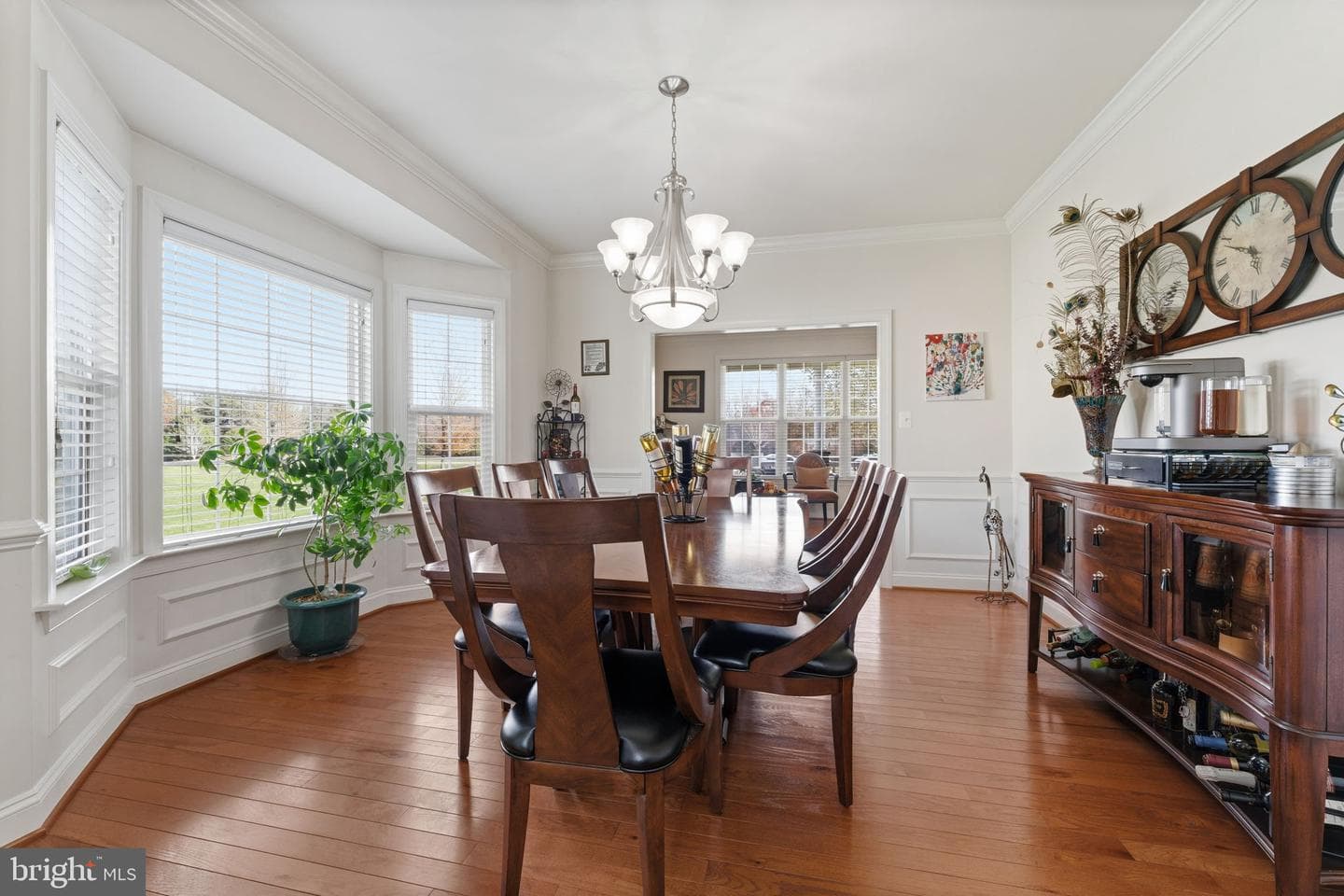 4505 Coachmans Path Court photo 17