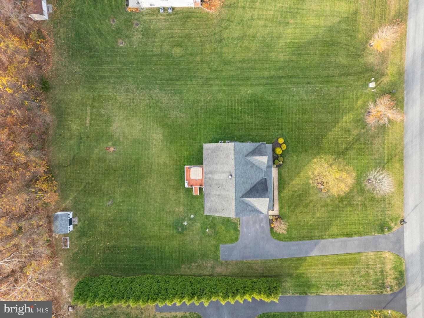 4505 Coachmans Path Court photo 5