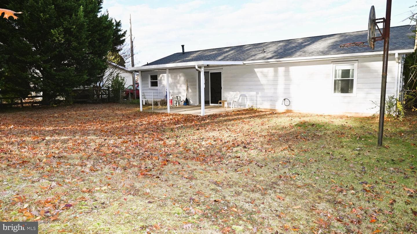 137 Garner Avenue photo 19