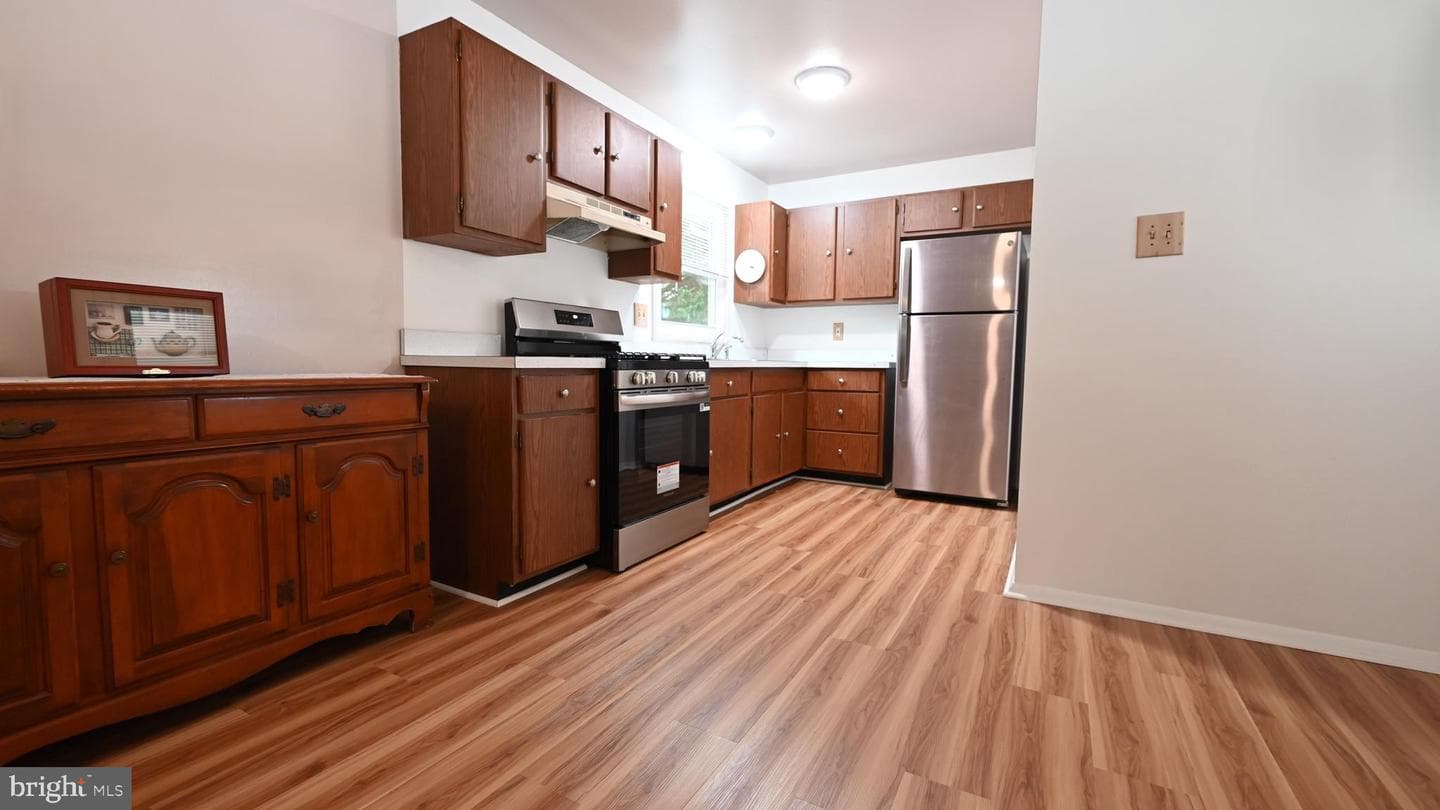 137 Garner Avenue photo 5