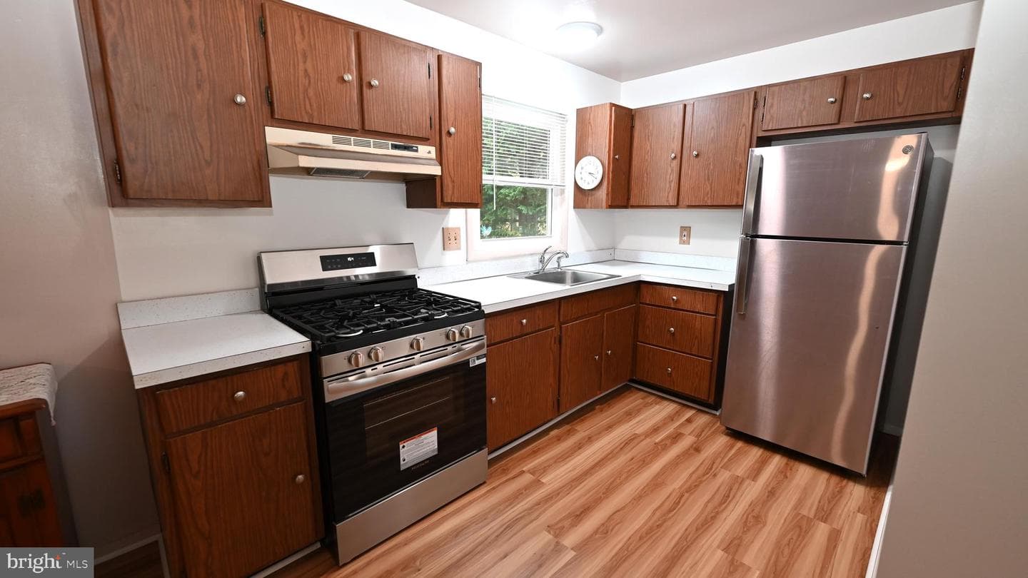 137 Garner Avenue photo 6