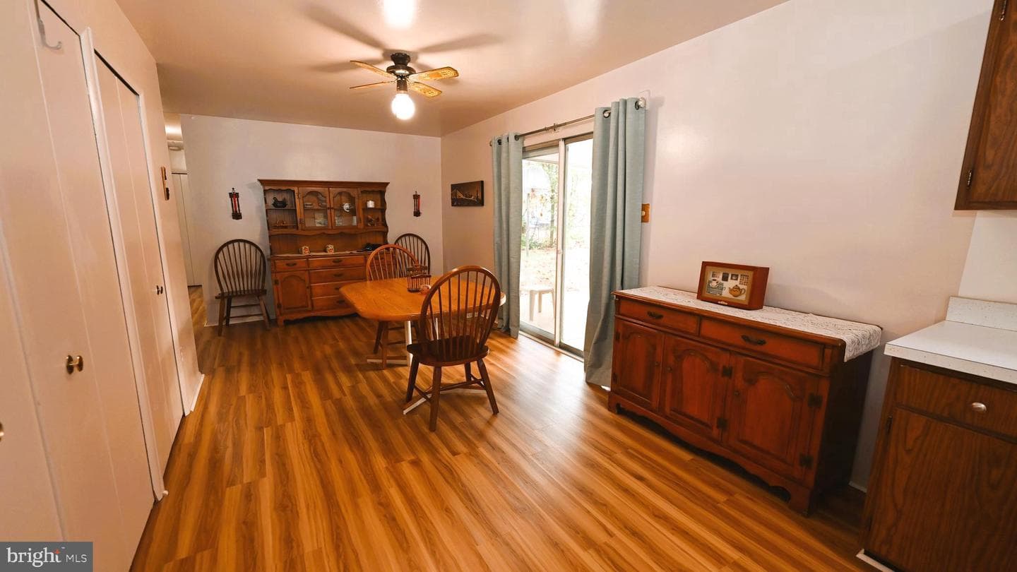 137 Garner Avenue photo 9