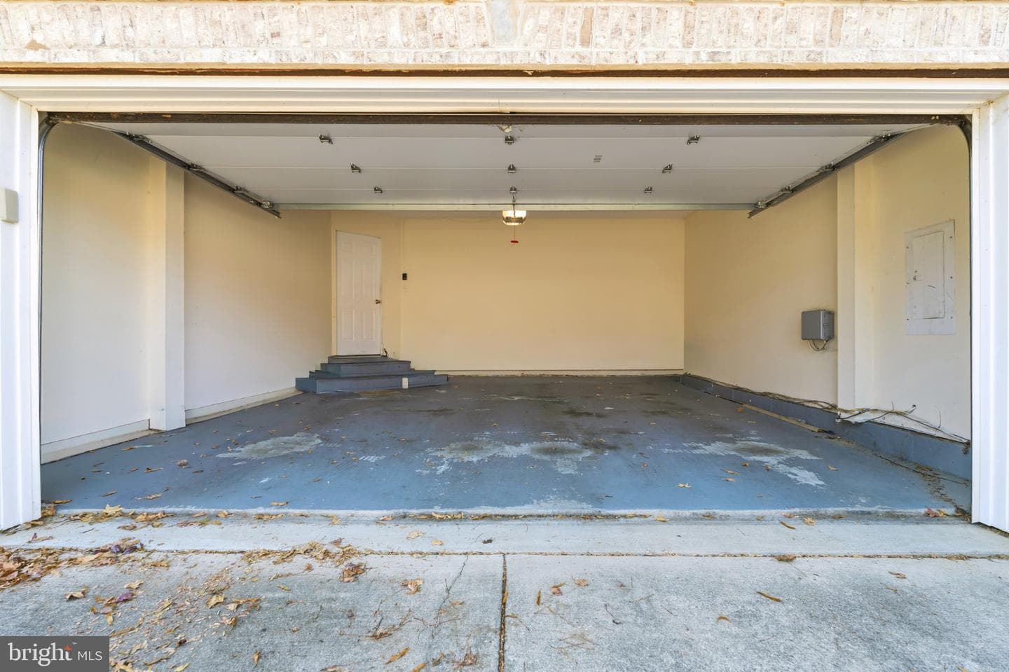2609 Larissa Court photo 33