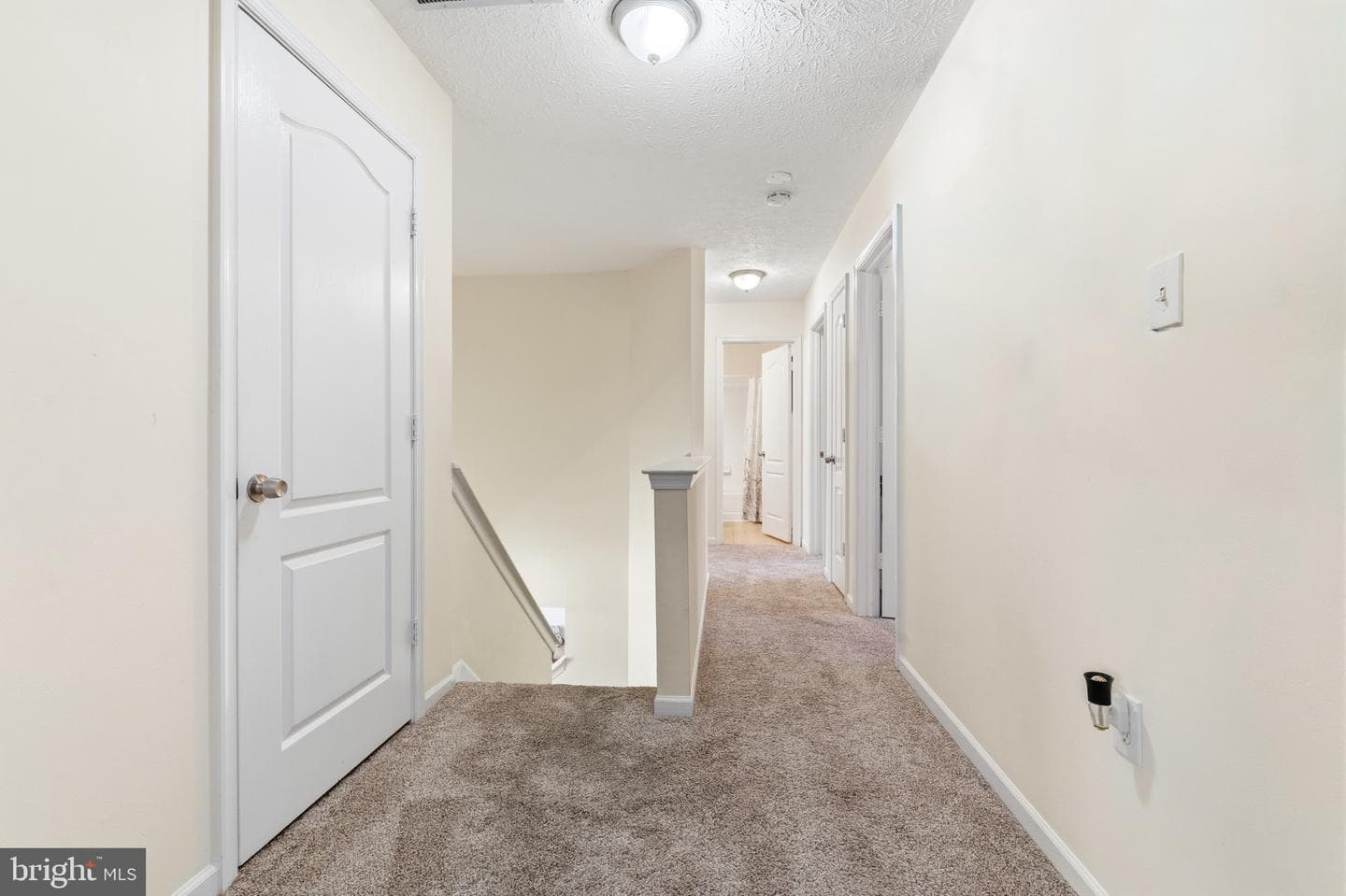 2609 Larissa Court photo 6