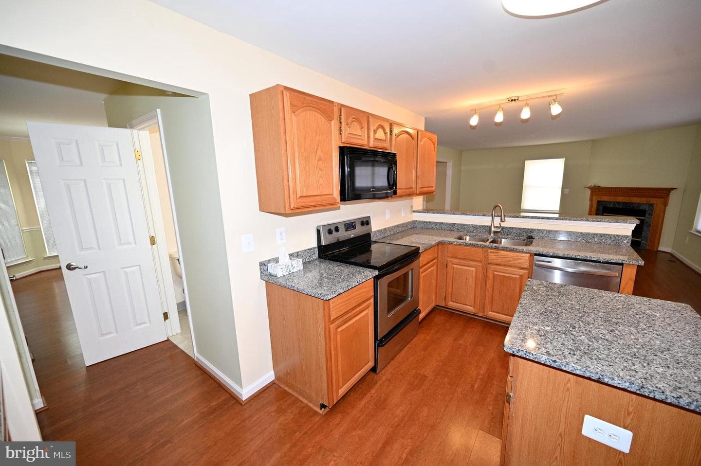 2800 Harrison Court photo 22