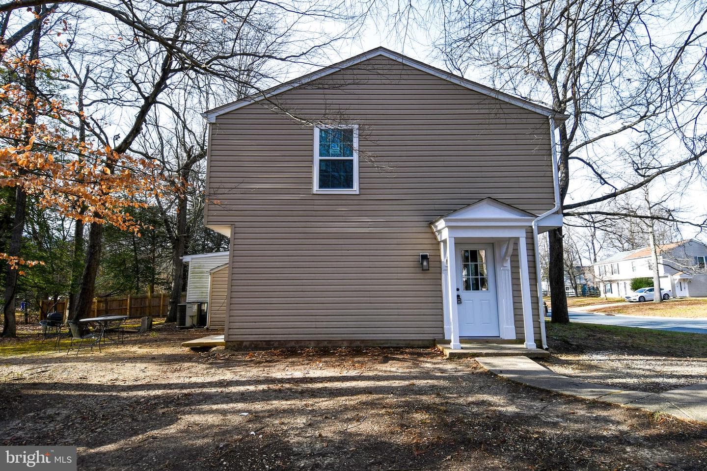 717 Brandon Circle photo 2