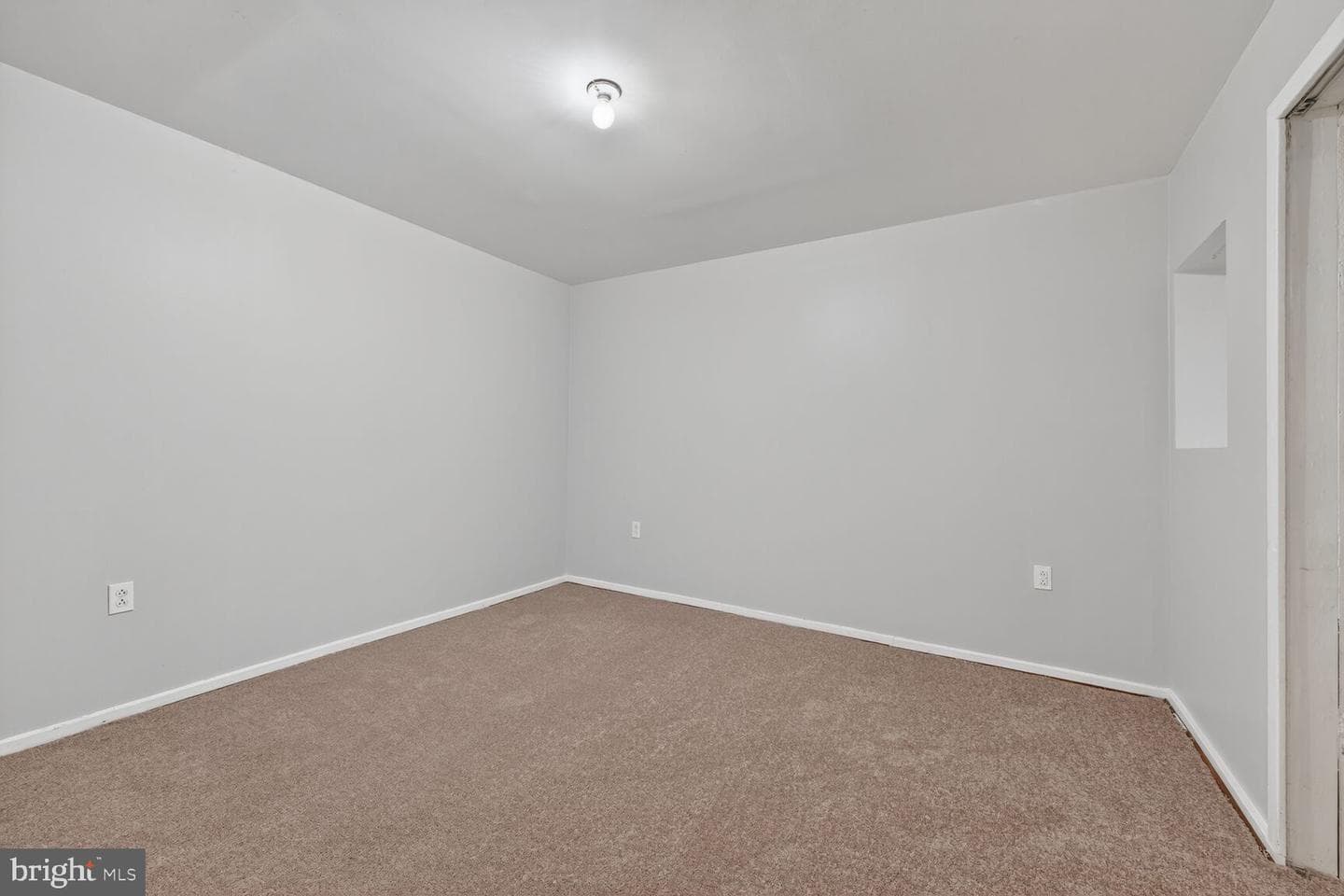 2319 Woodberry Drive photo 12