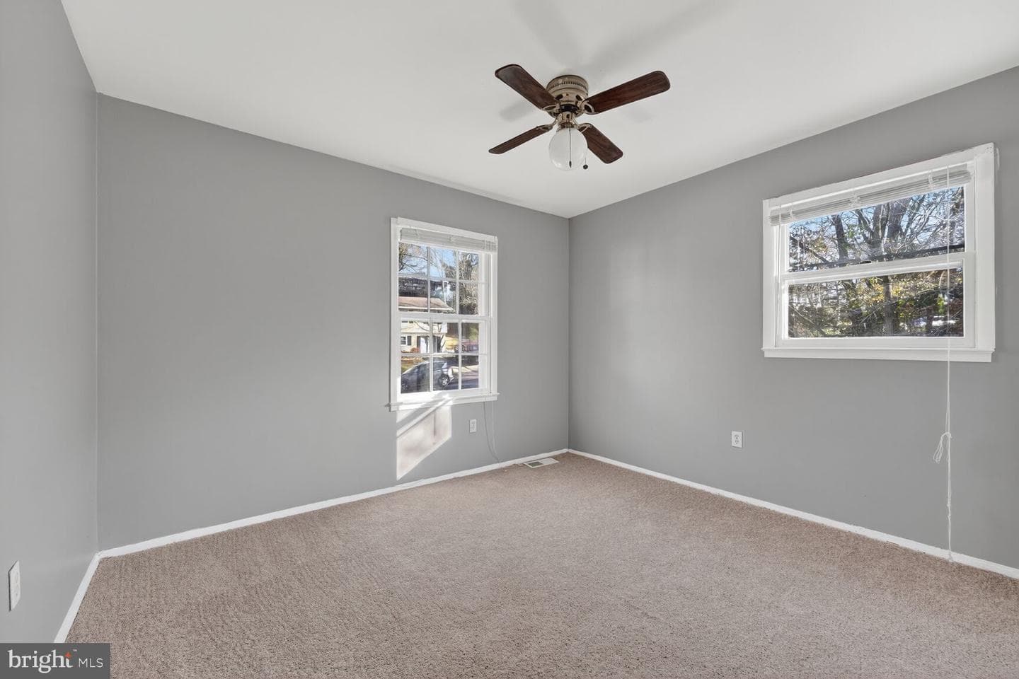 2319 Woodberry Drive photo 9