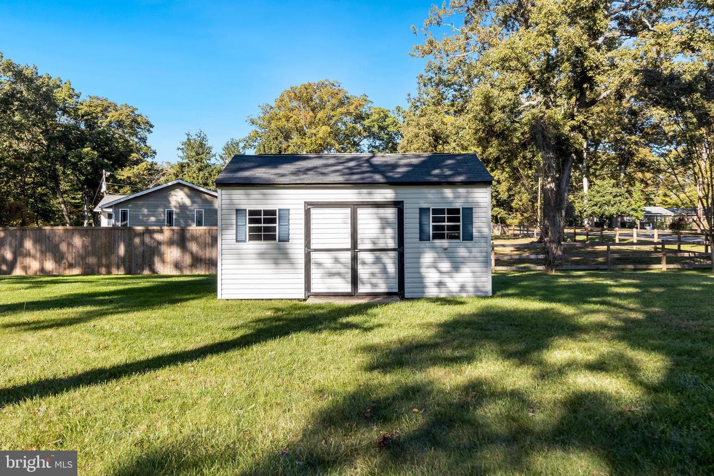 7295 Saint Marys Avenue photo 31