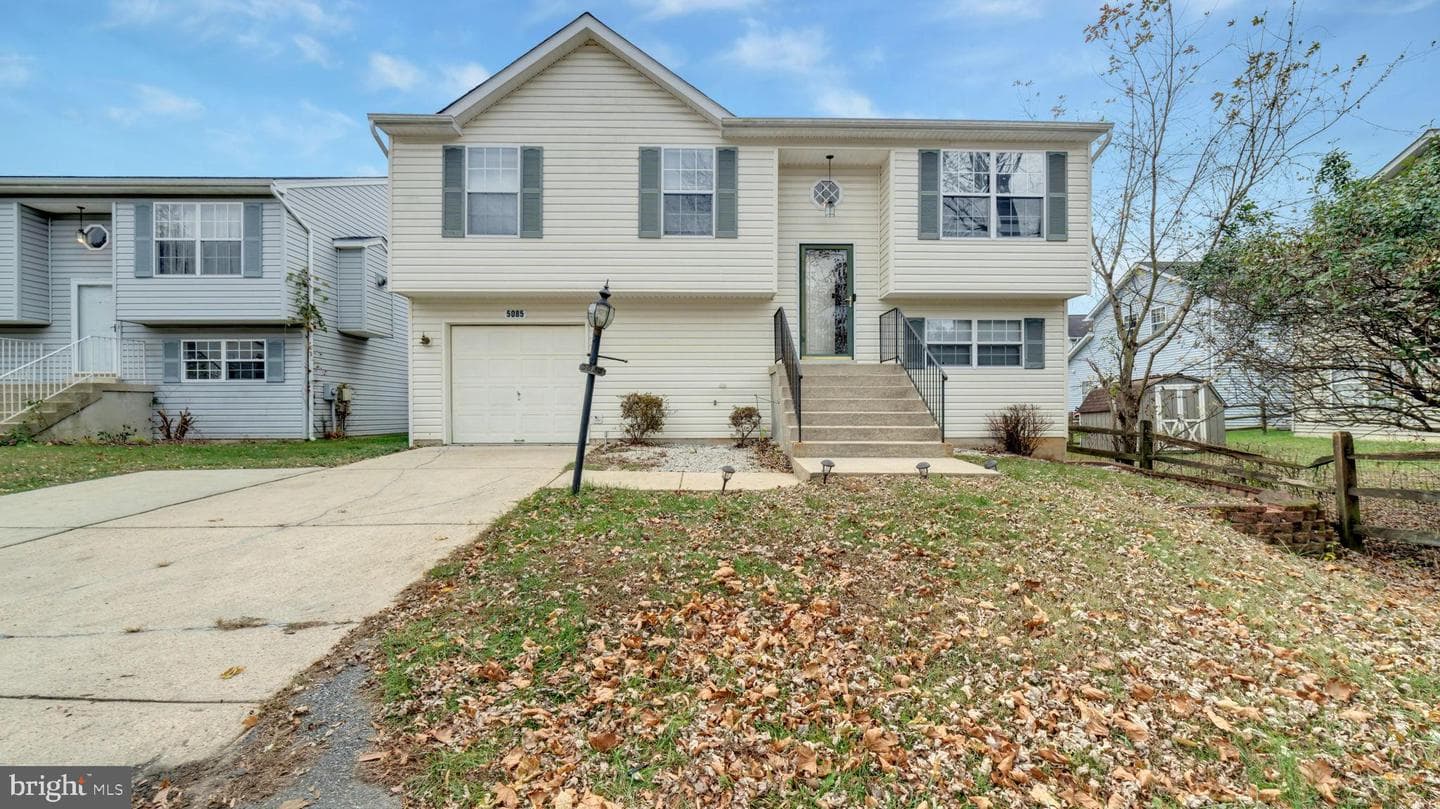 5085 Bluehead Court photo 3