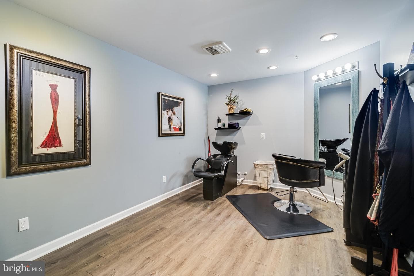 15464 Alex Street photo 34