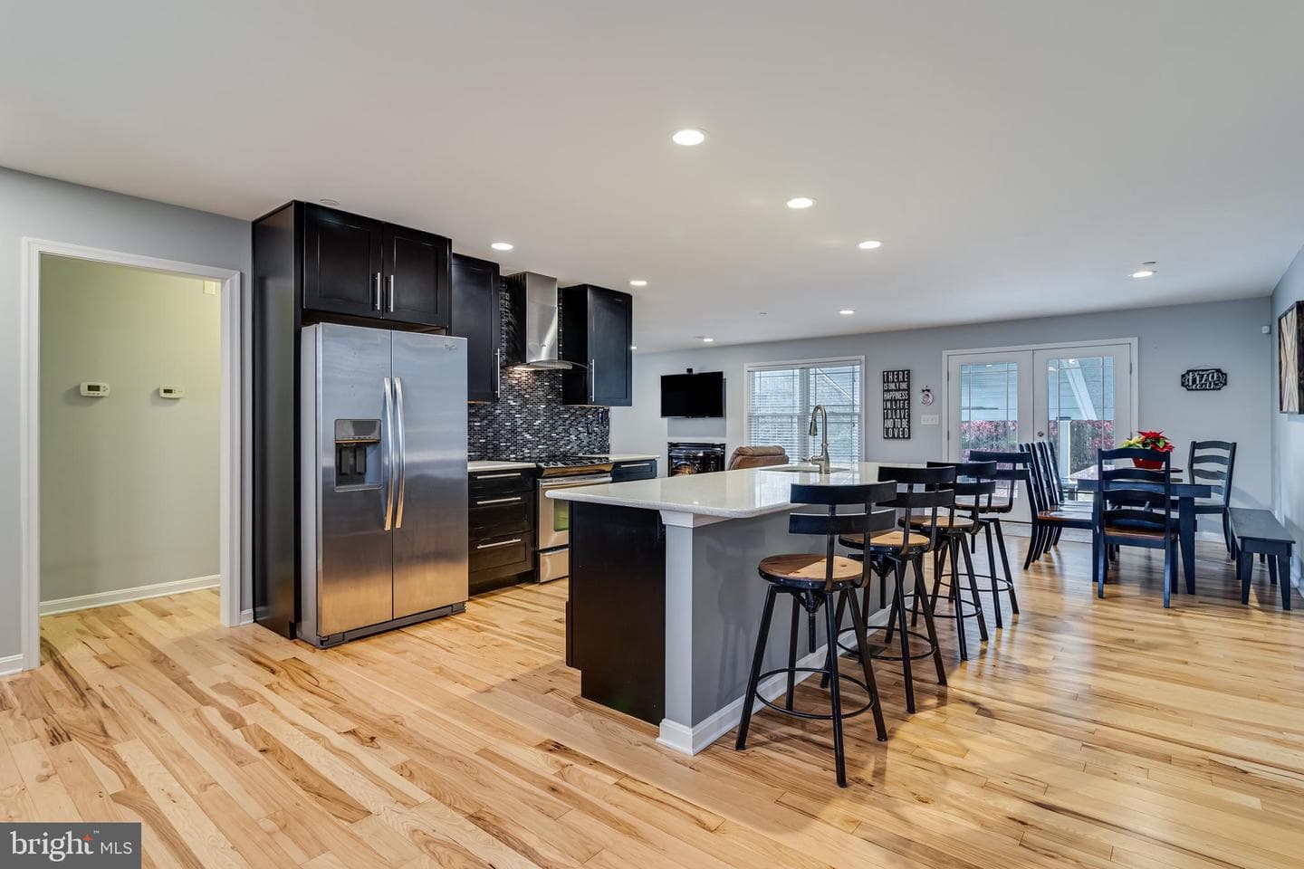 15464 Alex Street photo 7