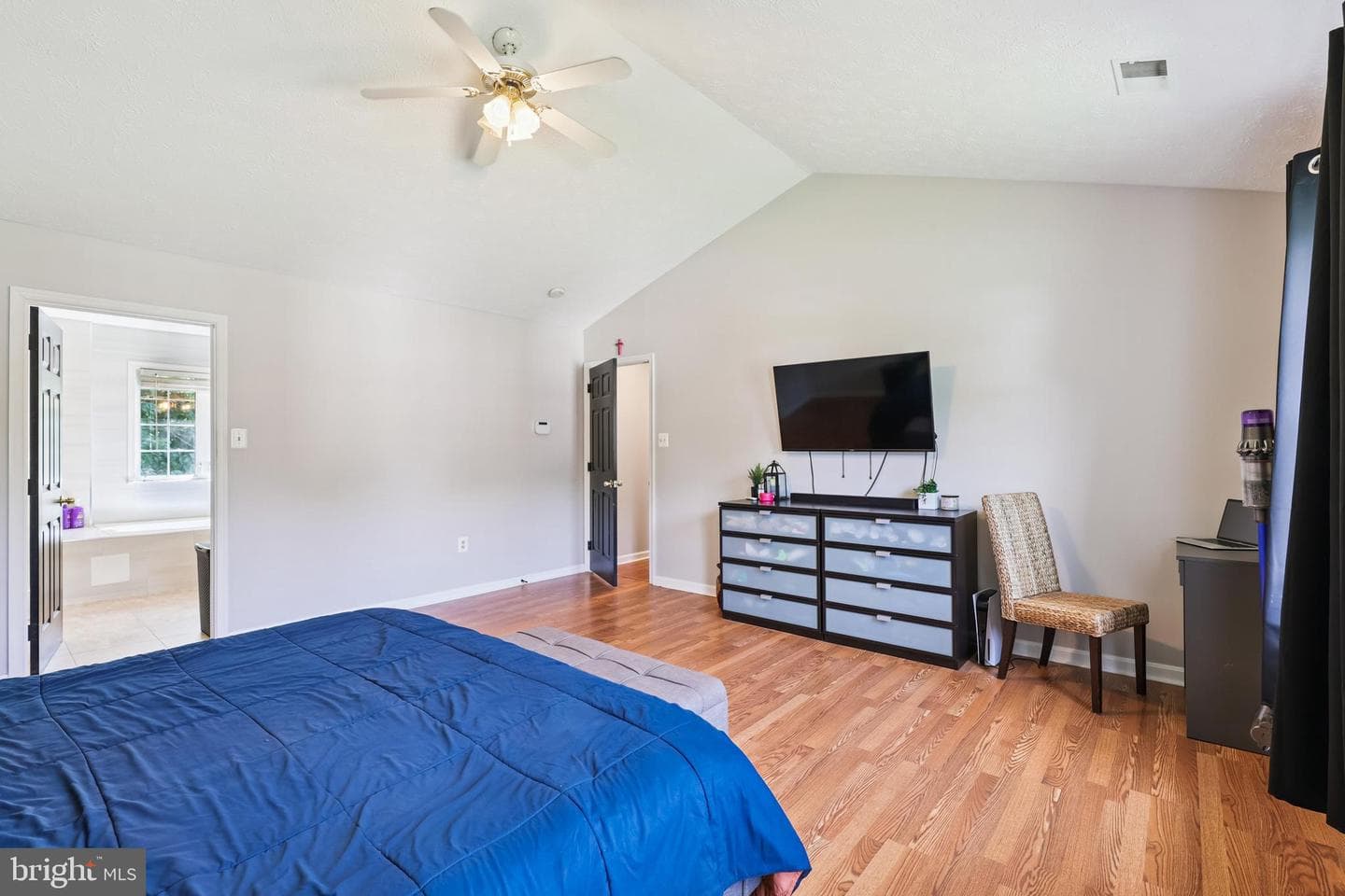 2404 Berry Thicket Court photo 19