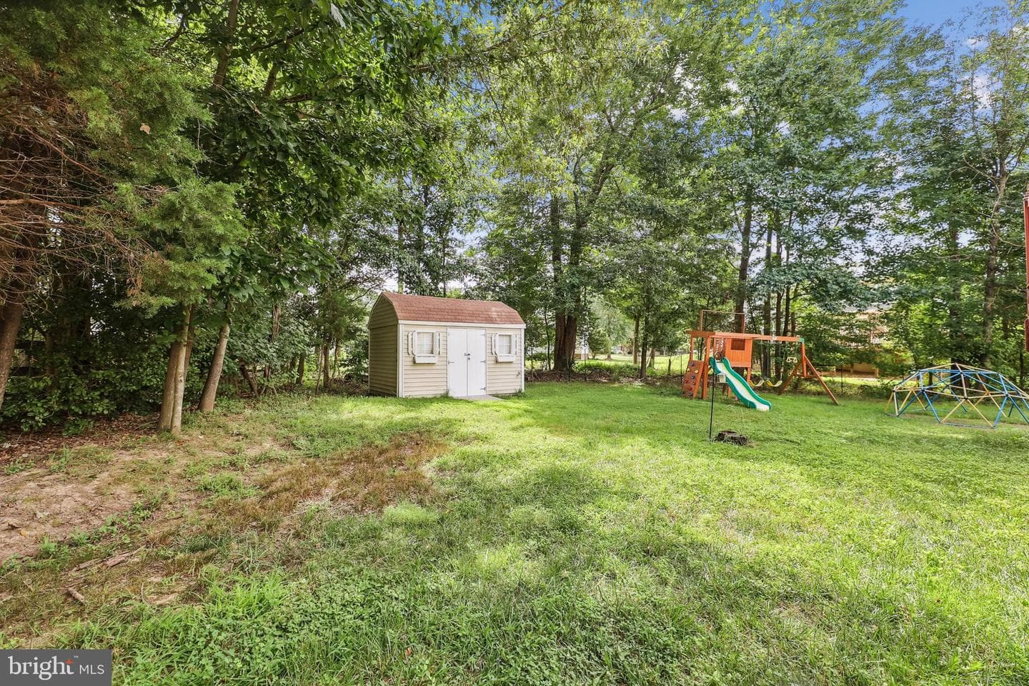 2404 Berry Thicket Court photo 4
