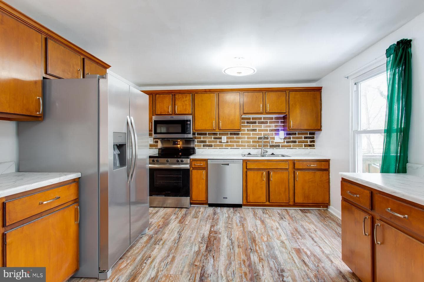 5213 Vaughan Court photo 2