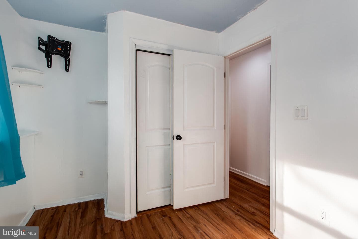 5213 Vaughan Court photo 31