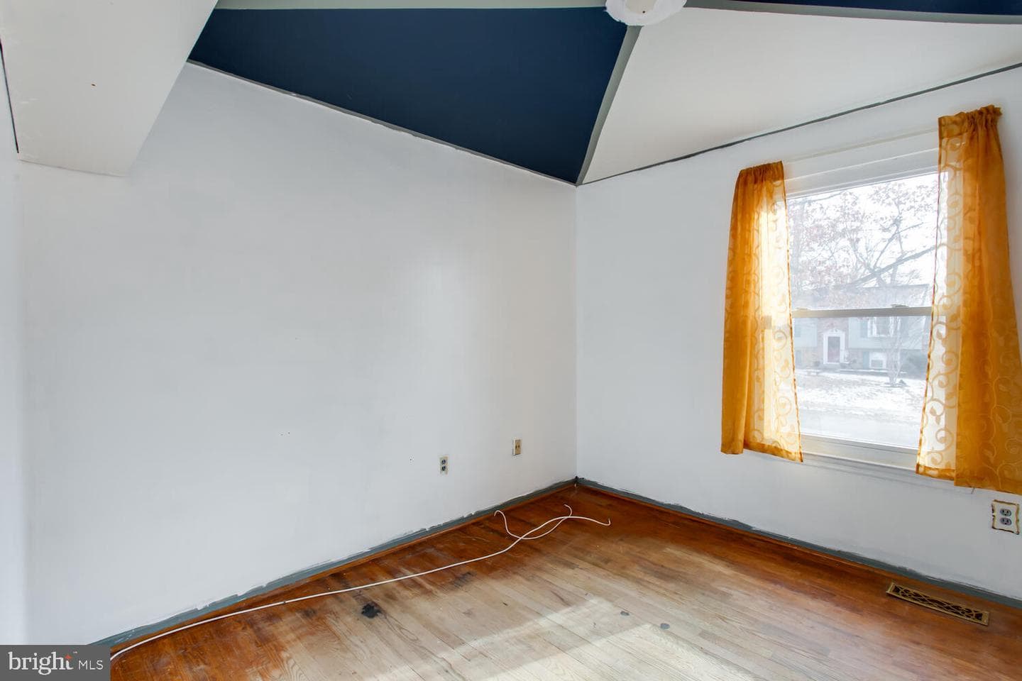 5213 Vaughan Court photo 32