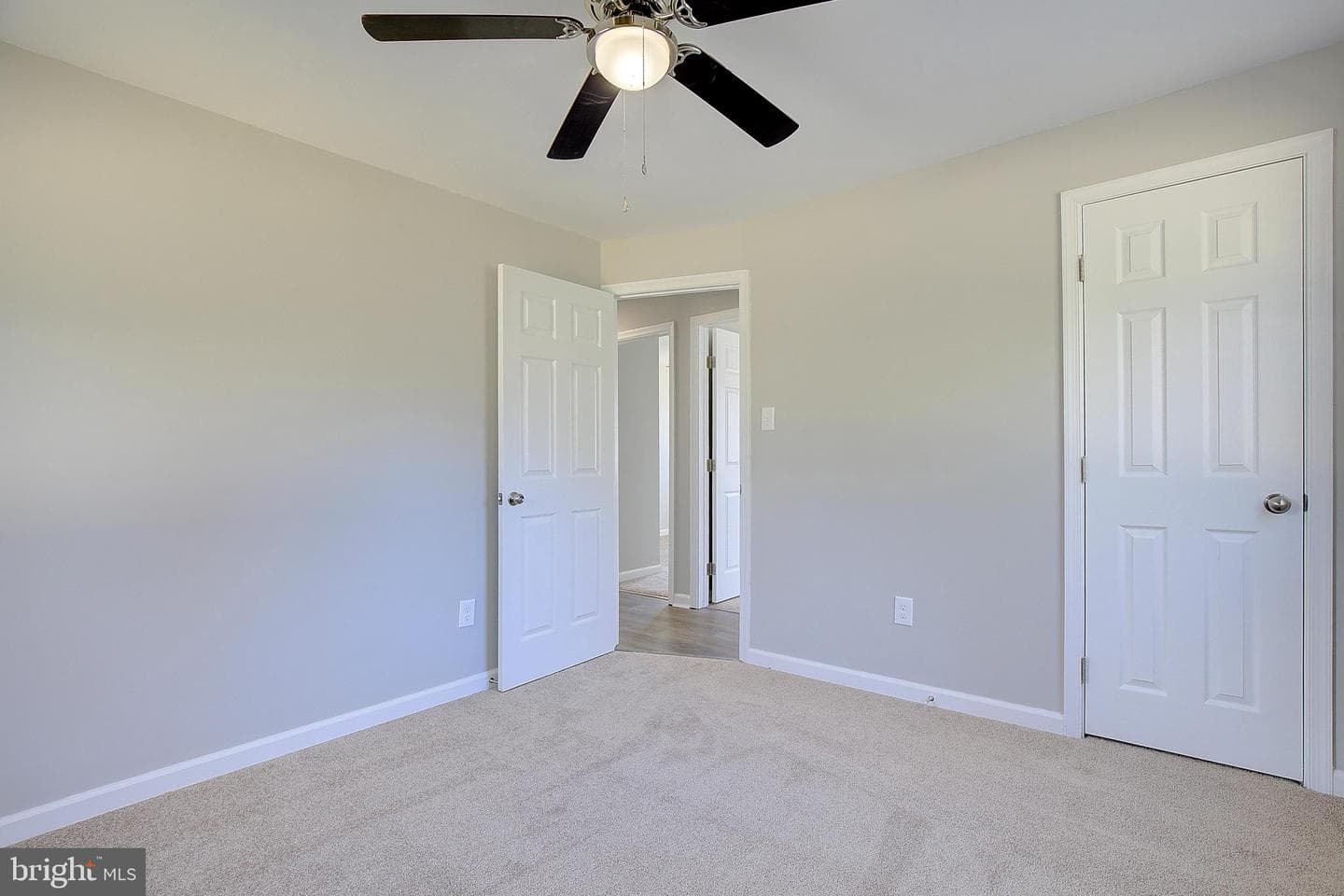 7926 Wicker Lane photo 27