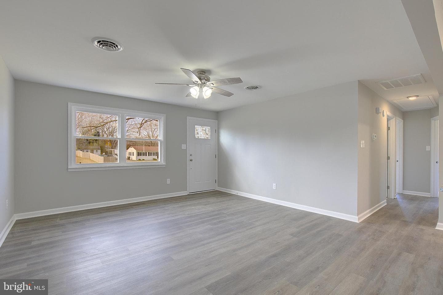 7926 Wicker Lane photo 4