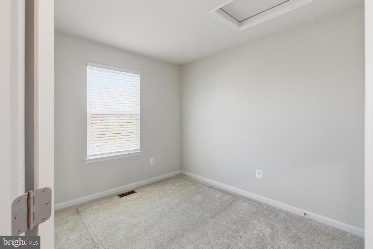 30 Caswell Drive photo 17