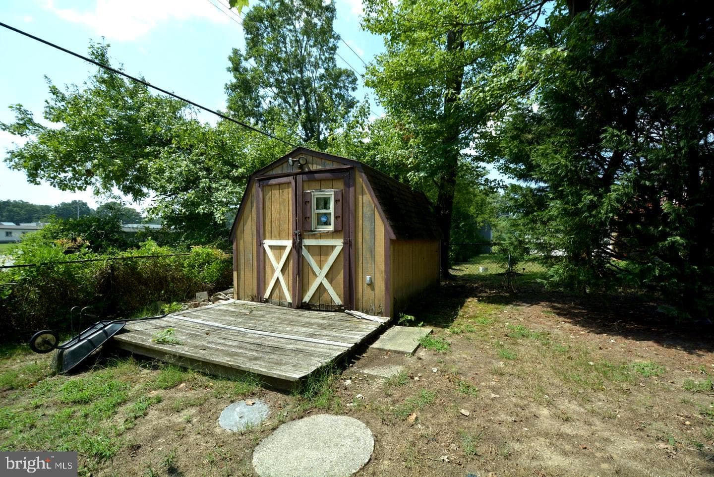 209 Garner Avenue photo 8