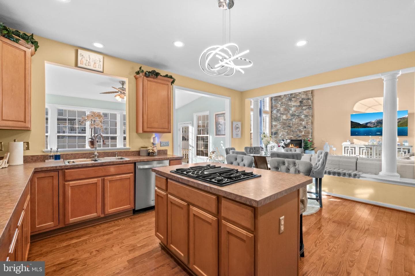 3709 Wilton Court photo 4