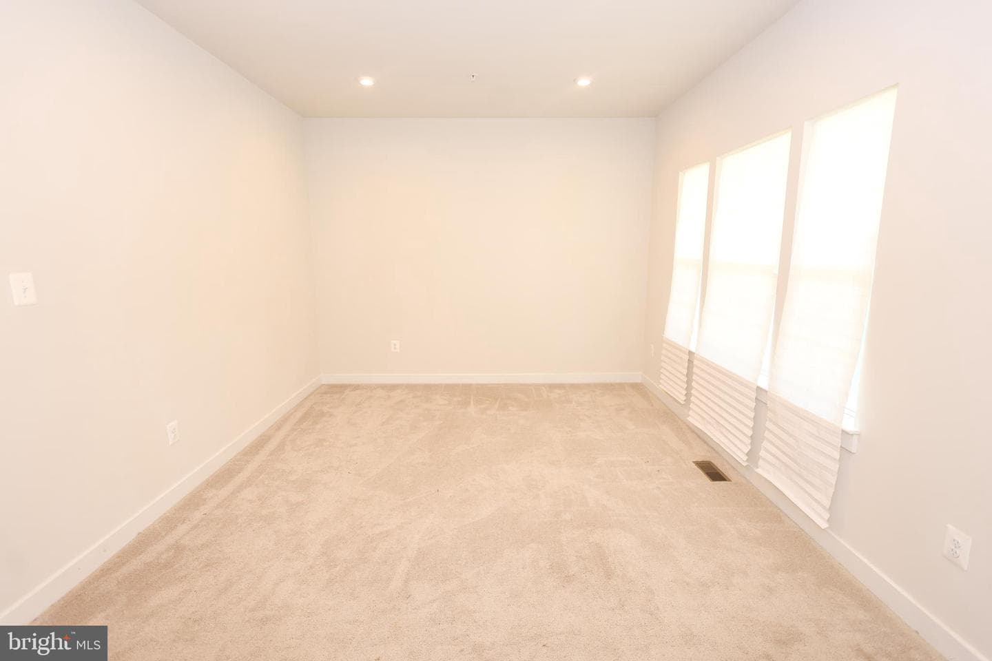 8881 Bancroft Drive photo 3