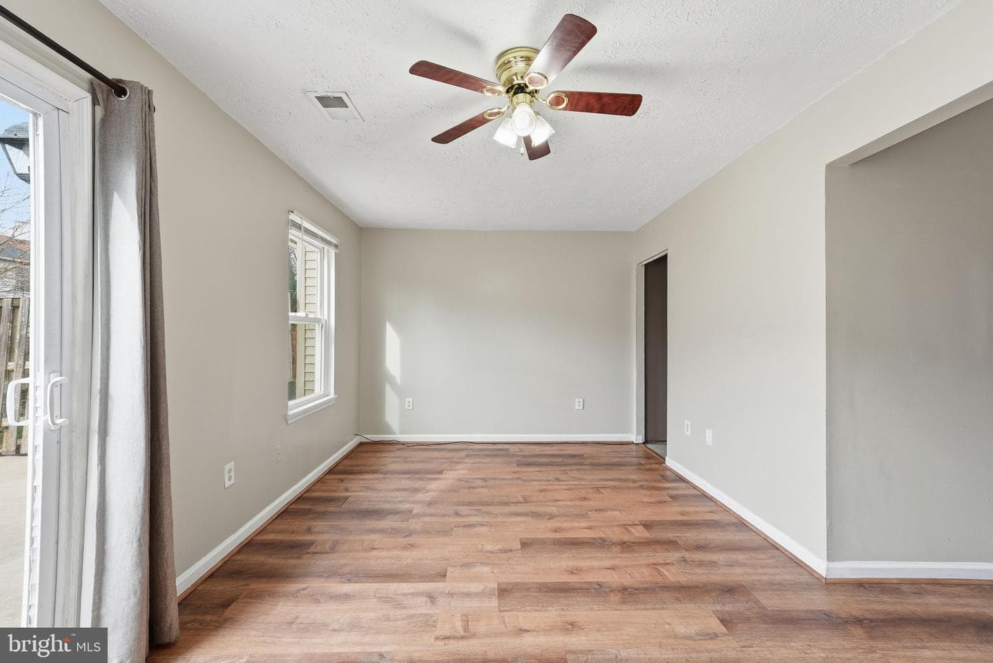 24 Oakside Lane photo 22