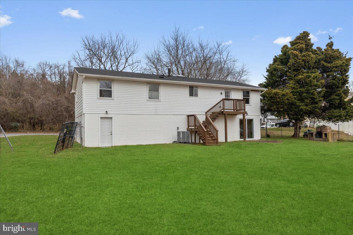 9419 Fendall Lane photo 34